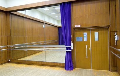 8種不可或缺的專業(yè)舞蹈室的基礎(chǔ)配置設(shè)備 8種不可或缺的專業(yè)舞蹈室的基礎(chǔ)配置設(shè)備